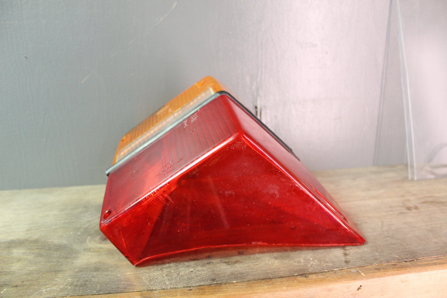 Saab 900 1981-1994 tail light (Right, shell only)