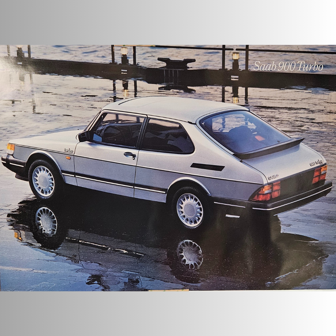 Saab 900 Turbo Poster (28"x39")